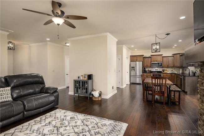 7206 Nelson Ct, Home with 3 bedrooms, 2 bathrooms and null parking in Georgetown IN | Image 9