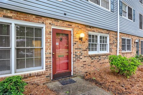 b-611 Gunston Ct, Winston-Salem, NC, 27106-5334 | Card Image