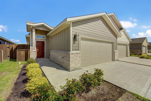 9848 Grosbeak Ln, Magnolia, TX, 77354-7026 | Card Image