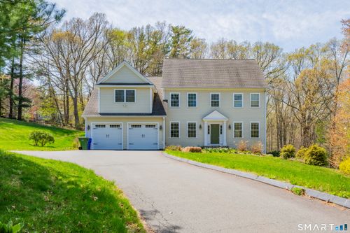 1600 New London Tpke, Glastonbury, CT, 06033-3300 | Card Image
