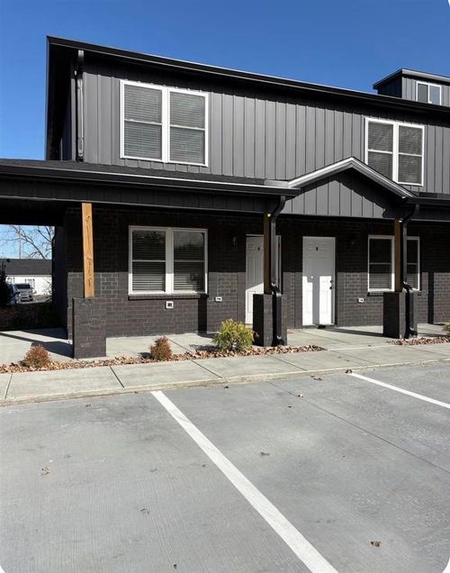 apt-a-913 Unit A W 9th St, Russellville, KY, 42276-8762 | Card Image