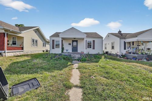 2234 Iowa Ave, Connersville, IN, 47331-2328 | Card Image