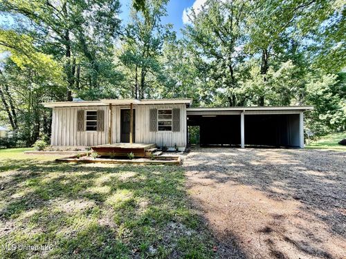 303 E Dewey Camp Dr, Florence, MS, 39073-8666 | Card Image