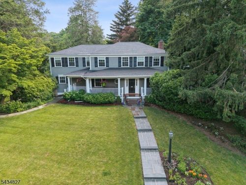 10 West Ln, Madison, NJ, 07940-2657 | Card Image