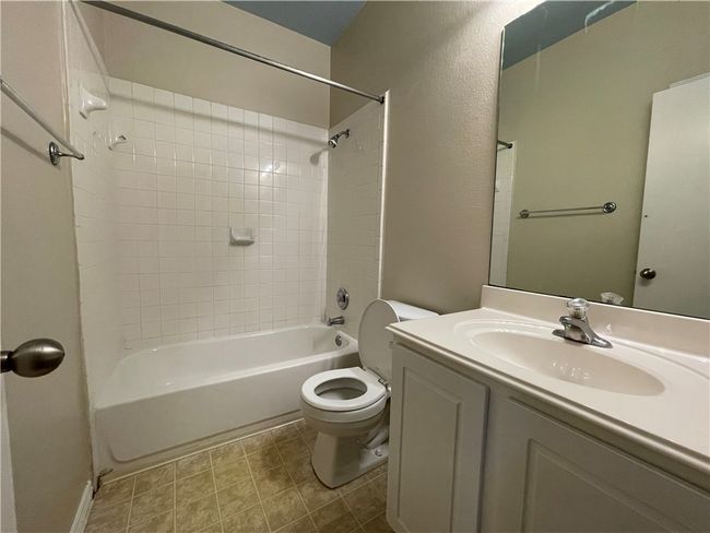 1105 Alexandria Way, House other with 4 bedrooms, 2 bathrooms and 4 parking in Round Rock TX | Image 15