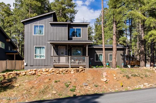 753 Comanche, Flagstaff, AZ, 86005-4046 | Card Image