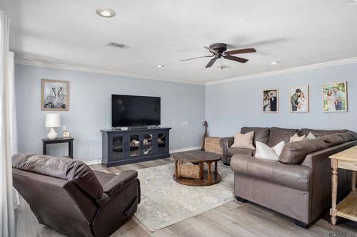 15443 Sheree St, Gonzales, LA, 70737-6760 | Card Image