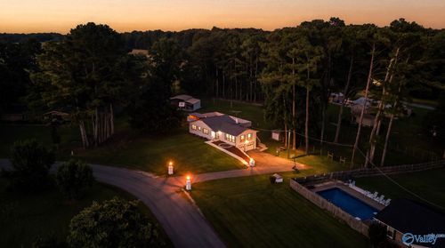 13 West Rd, Fayetteville, TN, 37334-6003 | Card Image