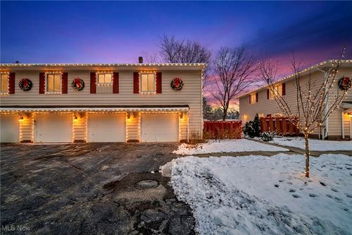 6-24-8729 Fox Rest Dr, Brecksville, OH, 44141-1805 | Card Image