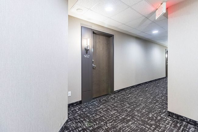 907 - 9 George St N, Condo with 2 bedrooms, 1 bathrooms and null parking in Brampton ON | Image 5