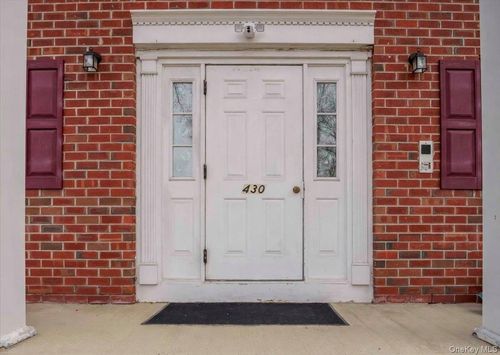 apt-f-430 Somerset Dr, Pearl River, NY, 10965-1270 | Card Image