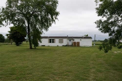 240 Ranger Dr, Sandia, TX, 78383-4041 | Card Image