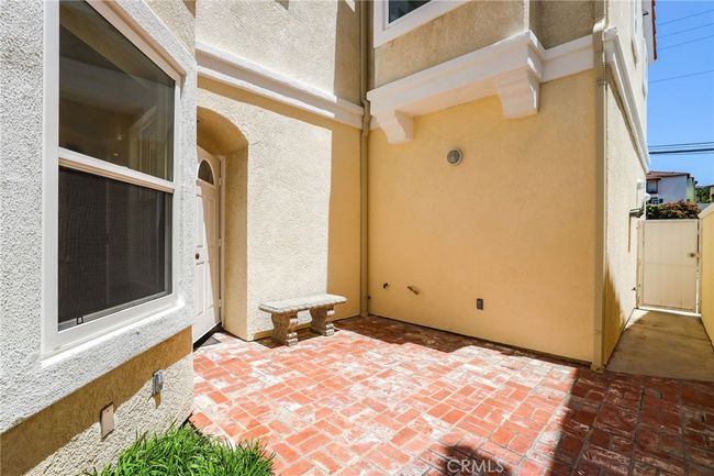 326 6 Th St, House other with 4 bedrooms, 5 bathrooms and 2 parking in Huntington Beach CA | Image 7