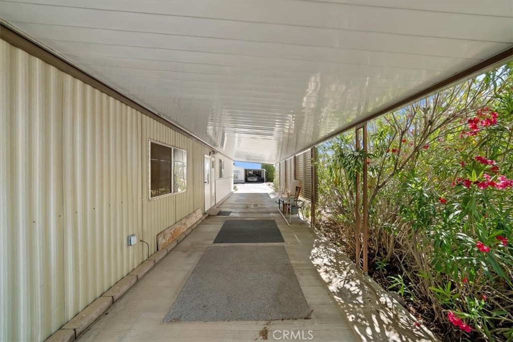 Manufactured In Park in Yucca Valley 4