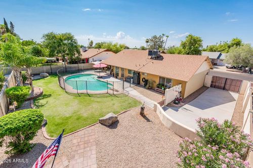 6422 W Cortez St, Glendale, AZ, 85304-3125 | Card Image