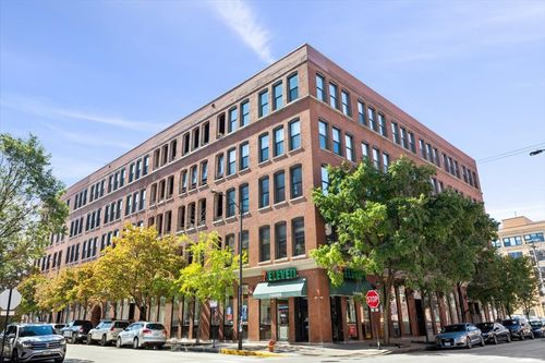 210-400 S Green St, Chicago, IL, 60607-3546 | Card Image