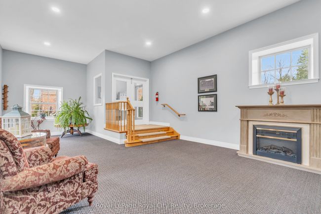 202 - 470 St Andrew St E, Condo with 2 bedrooms, 2 bathrooms and 1 parking in Fergus ON | Image 5