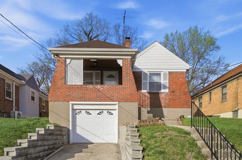 4515 Camberwell Rd, Cincinnati, OH, 45209-1115 | Card Image