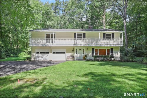 122 Deforest Rd, Wilton, CT, 06897-1911 | Card Image