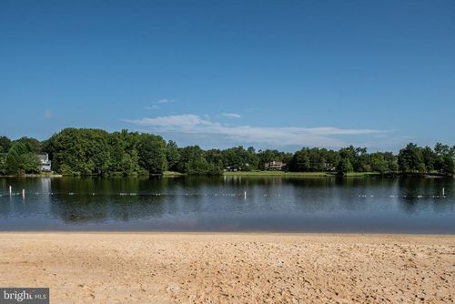 261 Manchester Dr, RUTHER GLEN, VA, 22546-1143 | Card Image
