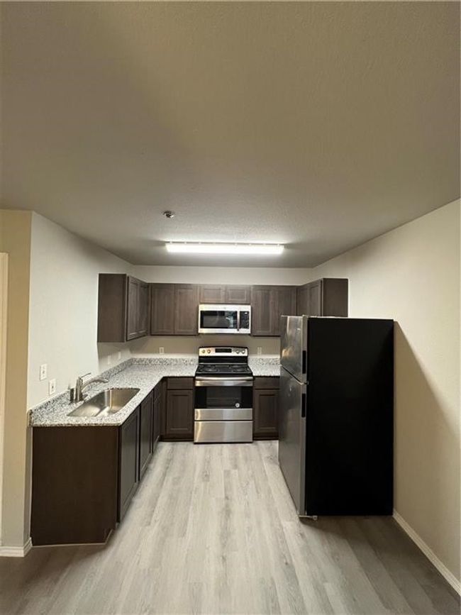 APT-2 - 944 N Storer Ave, Condo with 1 bedrooms, 1 bathrooms and null parking in Fayetteville AR | Image 4