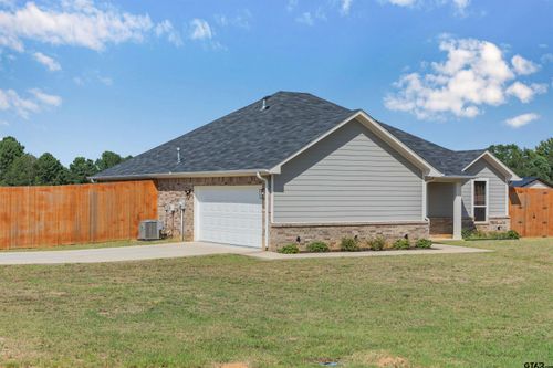 12908 County Road 46, Tyler, TX, 75704-5831 | Card Image