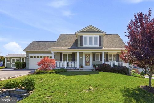 700 Masters Dr, CROSS JUNCTION, VA, 22625-2434 | Card Image