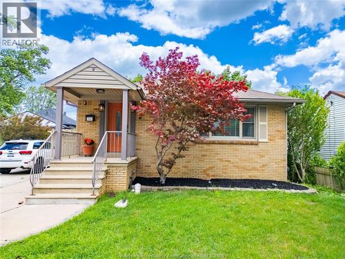 986 Belle Isle View Blvd, Windsor, ON, N8S3G5 | Card Image