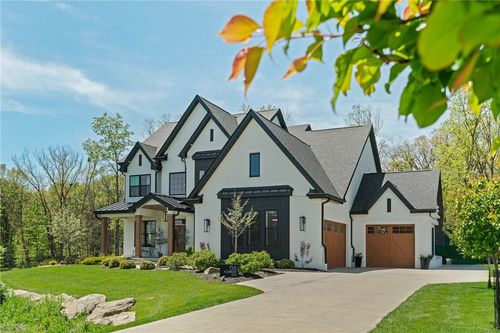 136 Morningside Dr, Cranberry Twp, PA, 16066-4514 | Card Image