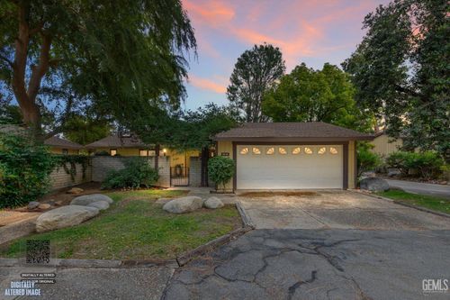 5835 Riggs Court, Bakersfield, CA, 93306 | Card Image
