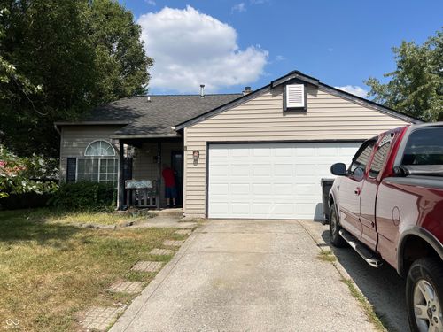 172 Country Wood Dr, Whiteland, IN, 46184-9620 | Card Image