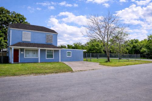 5709 Craig St, Houston, TX, 77023-4705 | Card Image