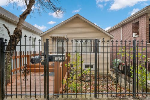 1404 W Fuller St, Chicago, IL, 60608-5408 | Card Image