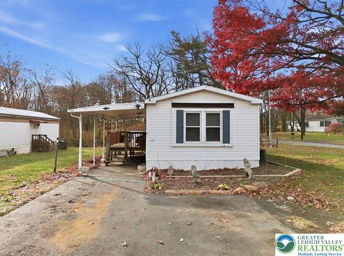 57 W Zimmer Dr, WALNUTPORT, PA, 18088-9240 | Card Image