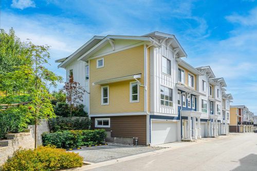 81-16561 17a Ave, Surrey, BC, V3Z1J3 | Card Image