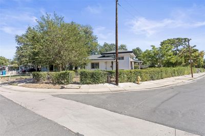 4301 Saurini Boulevard, House other with 6 bedrooms, 3 bathrooms and 7 parking in Commerce City CO | Image 3