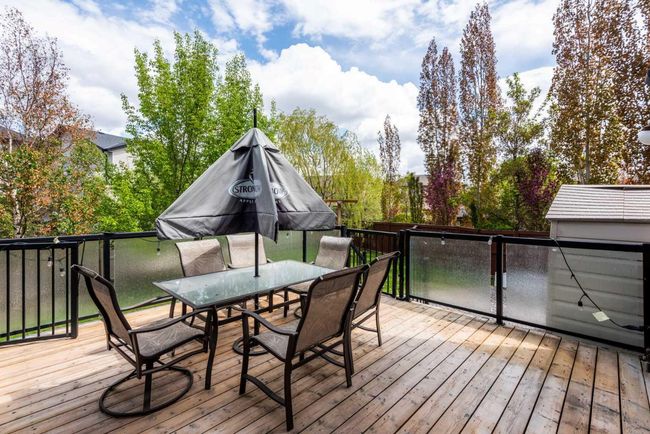 34 Chaparral Valley Place Se, House other with 5 bedrooms, 4 bathrooms and 4 parking in Calgary AB | Image 4