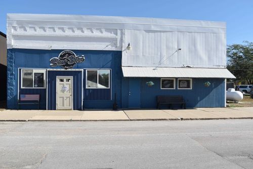 616 Busti Ave, Elma, IA, 50628-8090 | Card Image