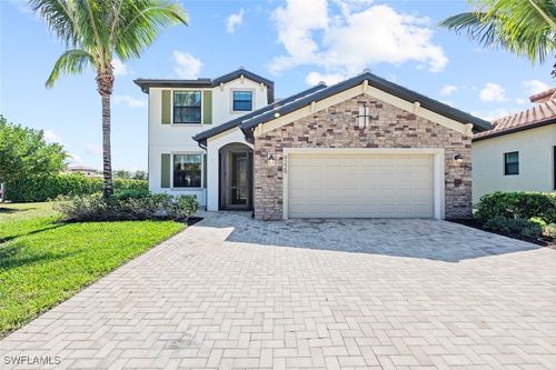 9229 Woodhurst Dr, NAPLES, FL, 34120-5269 | Card Image