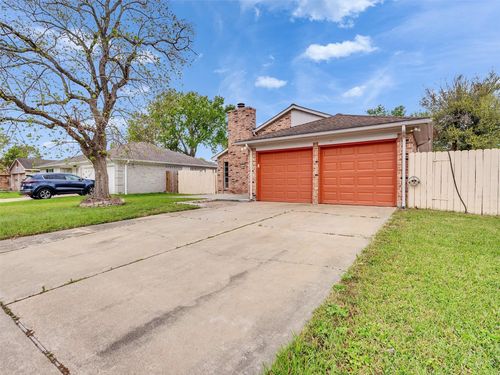 22538 Market Square Ln, Katy, TX, 77449-2714 | Card Image