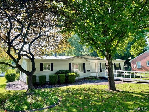 1205 N Locust St, Litchfield, IL, 62056-2826 | Card Image
