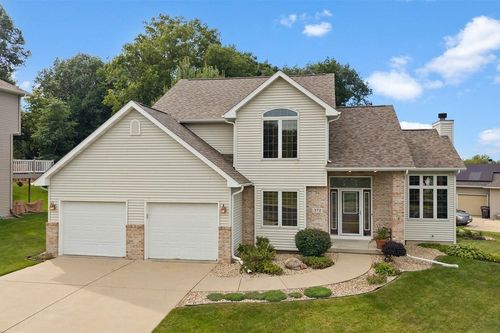 372 Stoney Ridge Trail, Stoughton, WI, 53589 | Card Image