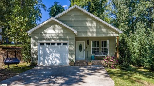 122 W Baker Street, Pickens, SC, 29671 | Card Image