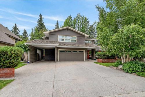 6913 Leaside Dr Sw, Calgary, AB, T3E6H6 | Card Image