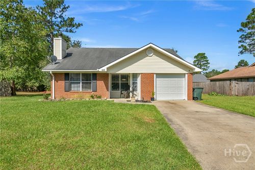 617 Oak St, Hinesville, GA, 31313-3965 | Card Image