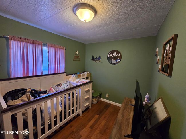 406 Holmes St, House other with 4 bedrooms, 2 bathrooms and null parking in Jonesville VA | Image 17