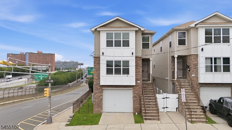 Residential Income in Newark City