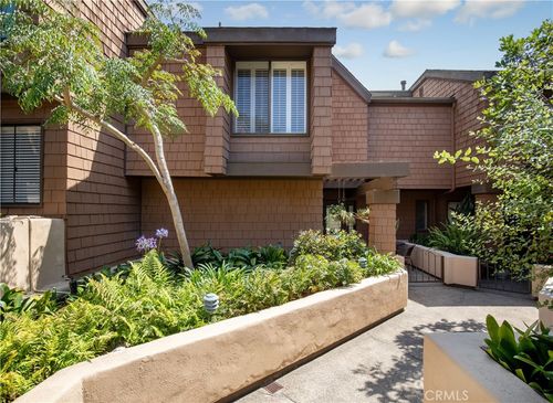 38-38 Canyon Island Dr, Newport Beach, CA, 92660-5117 | Card Image
