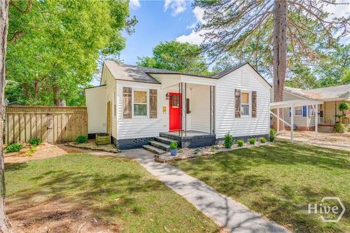 2220 E 38th St, Savannah, GA, 31404-3851 | Card Image
