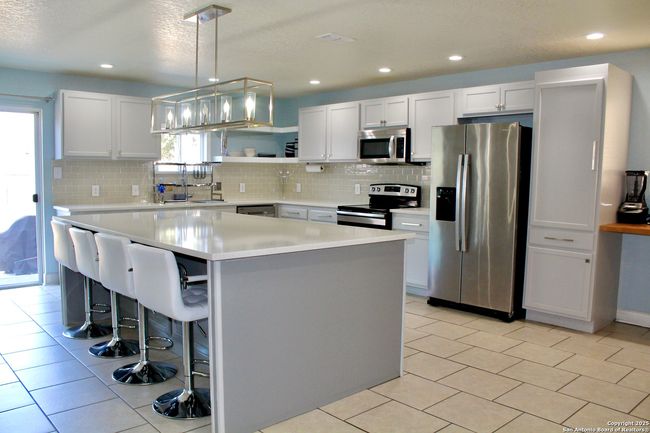 124 Hinge Path, House other with 3 bedrooms, 3 bathrooms and null parking in Cibolo TX | Image 16